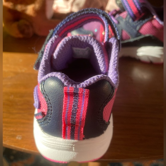 Stride Rite - Picture 2 of 5